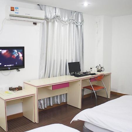 Guangyue Hotel Guangzhou Room photo